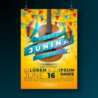 Festa Junina Parti Broşür Illüstrasyon Tipografi Tasarım ve Akustik Gitar ile. Sarı Arka Plan'da Bayraklar ve Kağıt Fener. Vektör Brezilya Haziran Festivali Tasarım Davet veya Tatil Kutlaması için