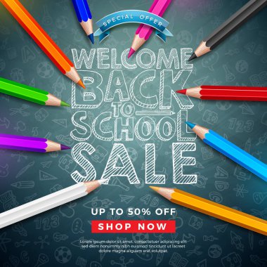 Geri Chalkboard Arka Plan Renkli Kalem ve Tipografi Mektubu ile Okul Satış Tasarımı için. Kupon, Fiş, Banner, El İlanı, Poster, Davetiye için Özel Teklif Unsurları ile Vektör İllüstrasyon