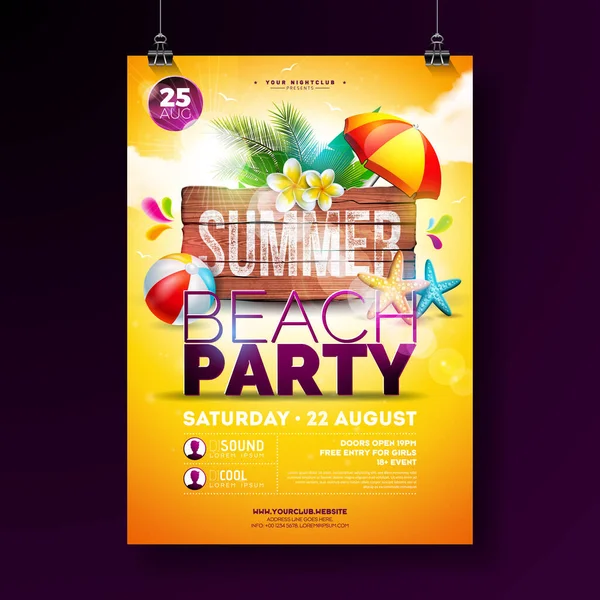 Vector Summer Beach Party Flyer Design con fiori, foglie di palma, palla da spiaggia e stelle marine su sfondo giallo. Illustrazione delle vacanze estive con tavola di legno vintage, piante tropicali e cielo nuvoloso per — Vettoriale Stock