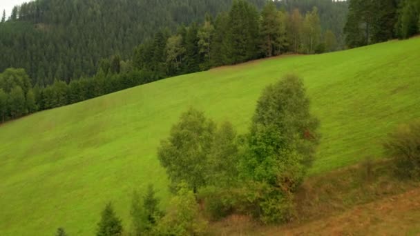 Luftaufnahme Über Die Berge Velke Karlovice Beskydy Tschechisch Dieser Clip — Stockvideo