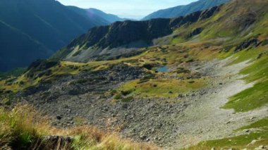 Tatra Dağları'ndaki Yüksek Dağların Görünümü