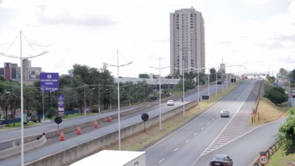 Ribeiro Preto Paulo Brasilien Januar 2020 Bewegung Der Autos Auf — Stockvideo