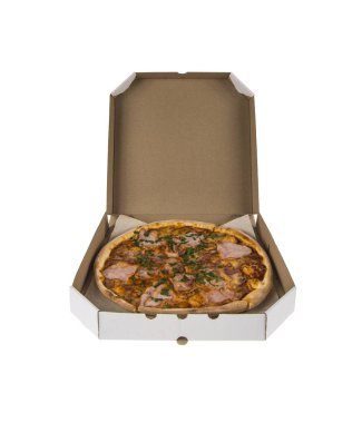 Pizza izole bir beyaz zemin üzerine bir kutu içinde