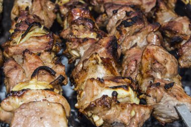 doğada pişmiş Kebap