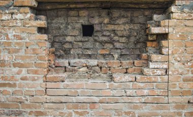 kırmızı tuğla duvar eski