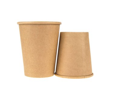 Kağıt kahve fincanı beyaz arka planda izole