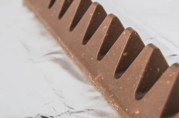 Csokoládé elszigetelt fehér háttérben — Stock Fotó