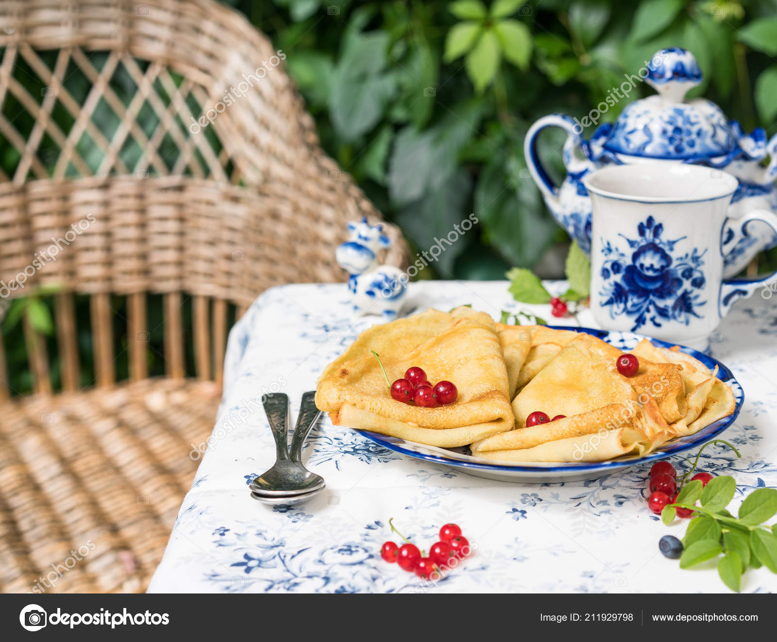 Breakfast Crepes Blue White Colour Porcelain Vintage Sugar