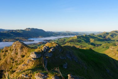 Şafak üzerinde Te Mata tepe, Hawkes Bay, Yeni Zelanda