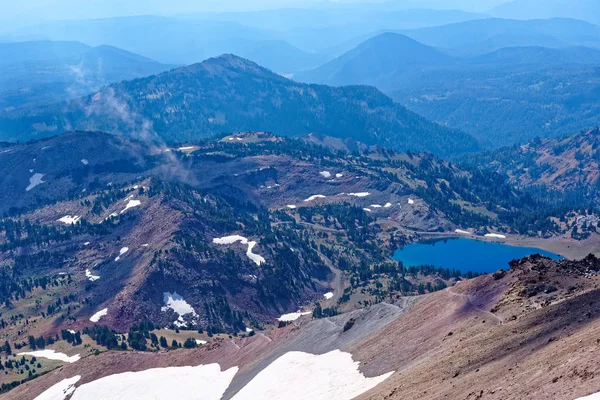Lassen Peak Lassen volkanik Milli Parkı, Kaliforniya--dan uzak manzara
