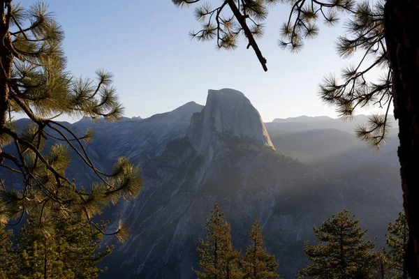 Nascer Sol Half Dome Parque Nacional Yosemite — Fotografia de Stock