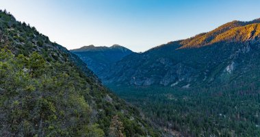 Cedar Grove alınan valley Kings Kanyon, şafakta