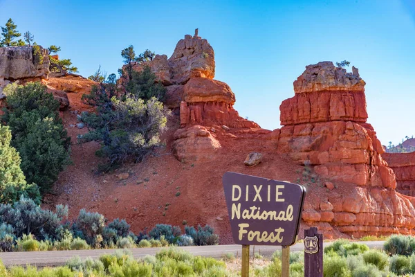 Dixie National Forest entrance by Red Canyon, Utah