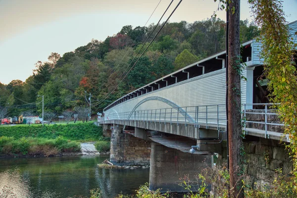 Philippi Ponte coperto lungo la US Route 250 — Foto Stock