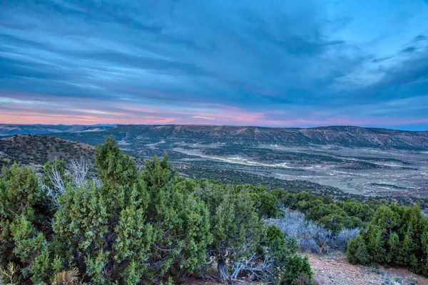 Puesta de sol en los matorrales de Wyoming — Foto de Stock