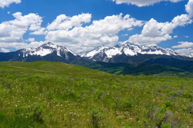 Telluride, Colorado dışında sakin bir vadi.