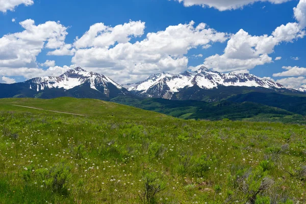 Telluride, Colorado dışında sakin bir vadi. - Stok İmaj