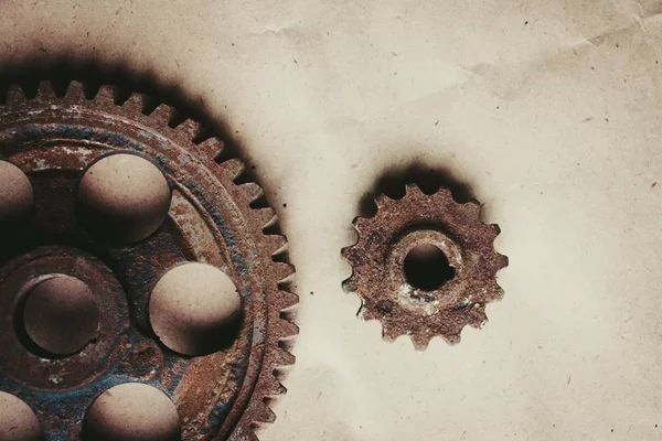 Mekanizması iki bölümden bir kağıt yüzeye yalan metal yapılır. Bu detaylar inşaat makine veya iç tasarım için kullanılır.