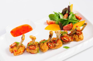 kızarmış biber tavuk kanadı