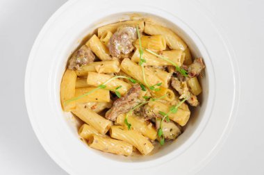 Dana eti ile penne makarna