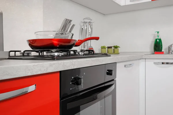 Modern red and white kitchen interior — Stock Photo, Image