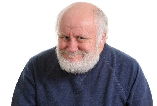 Oude man met verraderlijke lastig valse glimlach, geïsoleerd op met — Stockfoto