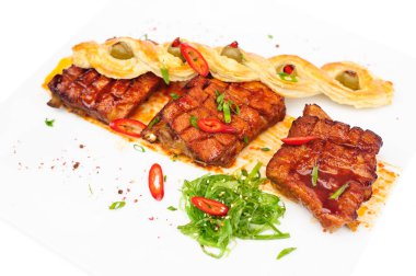 Izgara domuz pirzolası.