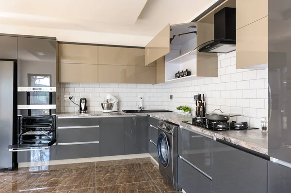 Luxury modern white, beige and grey kitchen interior — Stock Photo, Image