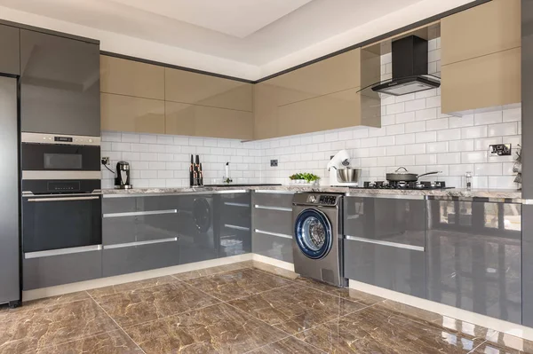 Luxury modern white, beige and grey kitchen interior — Stock Photo, Image