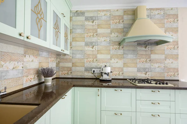 Modern putih dapur desain interior bersih — Stok Foto