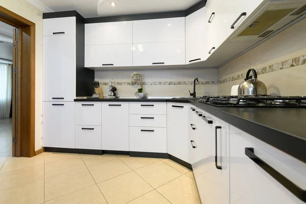 Fehér modern konyha belső tér — Stock Fotó