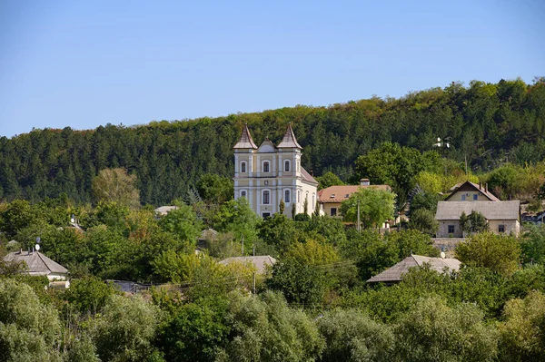 Svatý Kajetský římskokatolický kostel v Rascově, Podněstří, Moldavsko — Stock fotografie