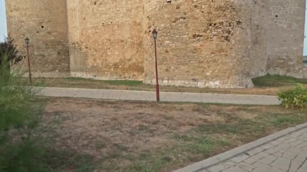 Vue sur le fort médiéval de Soroca, République de Moldavie. — Video