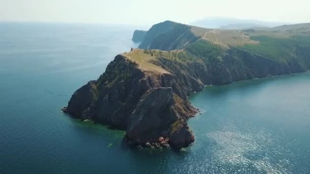 Olkhon Bajkal Sjön Cape Burhan Steniga Och Sandiga Stranden Bay — Stockvideo