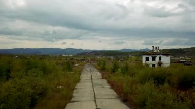Kadykchan hayalet kasaba. Sibirya hayalet kasaba çalışma kampı mahkumları tarafından İkinci Dünya Savaşı sırasında inşa. Kolyma Magadan bölgesi