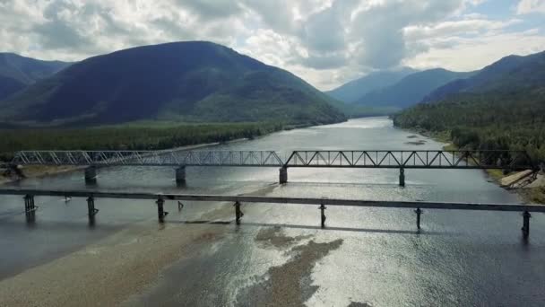 Puente Kuandinsky Sobre Río Vitim Situado Frontera Región Zabaikalsky República — Vídeo de stock