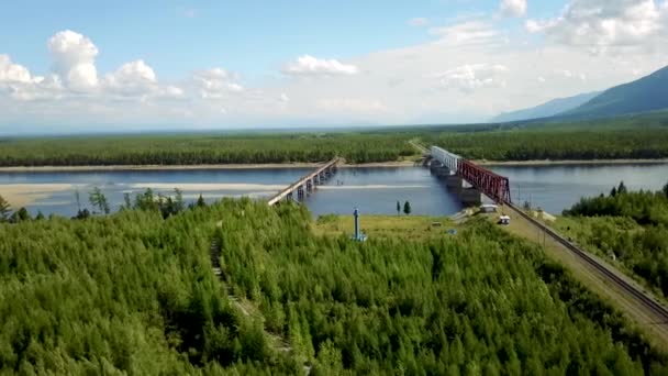 Puente Kuandinsky Sobre Río Vitim Situado Frontera Región Zabaikalsky República — Vídeo de stock