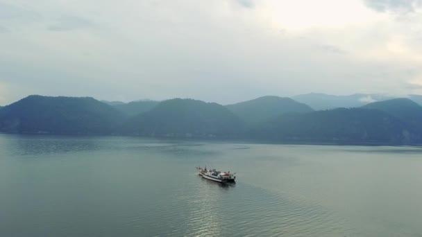 Teletskoye Lake Och Altai Bergen Norra Strand Altai Republiken Sibirien — Stockvideo