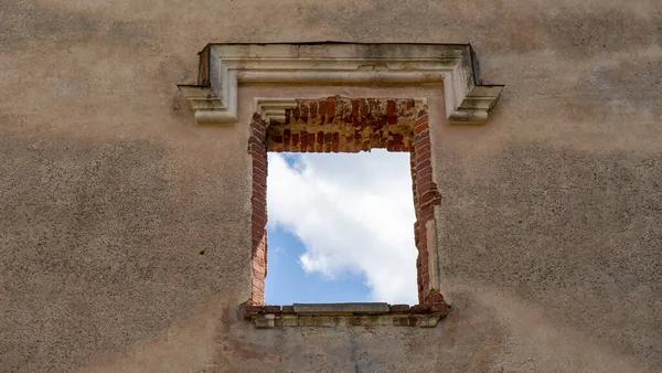 Destruiu Castelo Odzienas Letônia Europa Uma Bela Ensolarada Primavera Europa — Fotografia de Stock