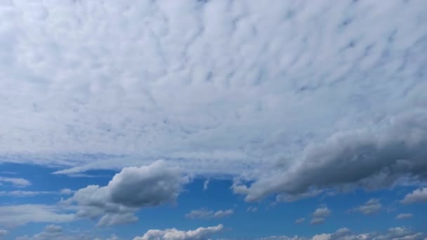Increíble Hermoso Paisaje Nuboso Nubes Blancas Cielo Azul Nubes Blancas — Vídeos de Stock