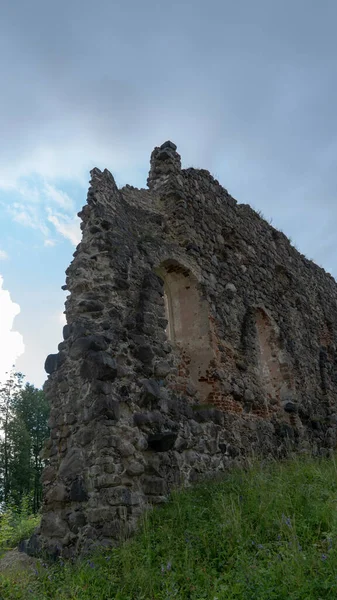 Castillo Medieval Ruinas Letonia Rauna Antiguo Muro Ladrillo Stoune Del —  Fotos de Stock