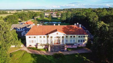 Eski Rus İmparatorluğu 'nun Durbe Malikânesi, Tukums, Letonya Hava Görüntüsü.