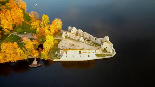 Autumn Aerial Landscapeof Stare Ruiny Zamku Koknese Rzeki Daugava Położony — Zdjęcie stockowe