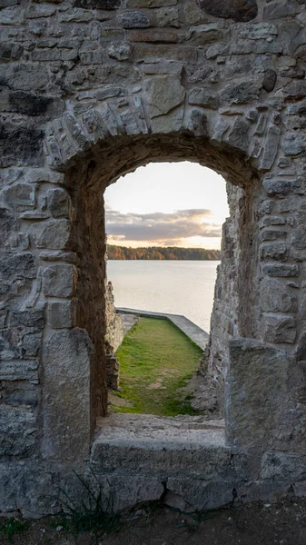 Paisaje Otoñal Del Antiguo Castillo Koknese Ruinas Río Daugava Situado — Foto de Stock