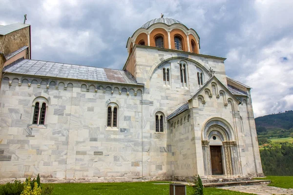 Serbiska ortodoxa kloster studenica — Stockfoto