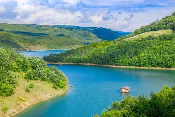 Zavoj jezero v Srbsku — Stock fotografie