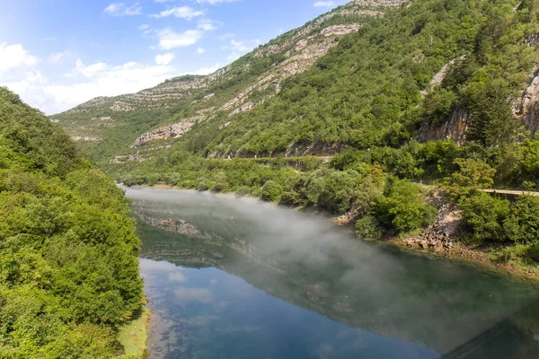 Trebisnica річки, Trebinje, Боснія і Герцеговина — стокове фото