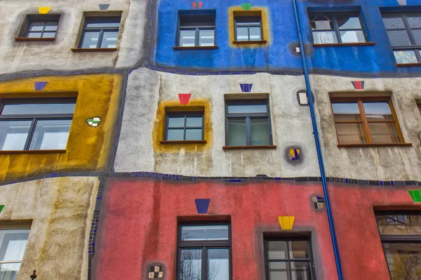 Dům Hundertwasser ve Vídni Rakousko-moderní architektura — Stock fotografie