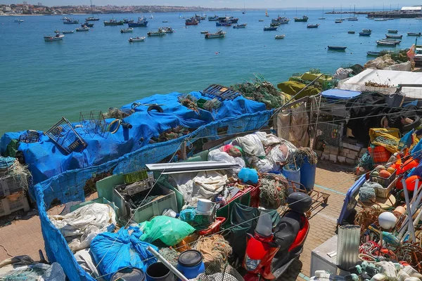 Омар пастки в порту Кашкайш, Португалія — стокове фото