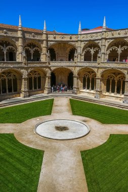 Lizbon'daki Jeronimos Manastırı veya Manastırı.